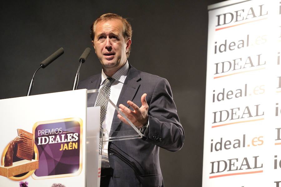 En la entrega de los IDEALES hubo emoción, risas y en los discursos también hubo cabida para las reivindicaciones