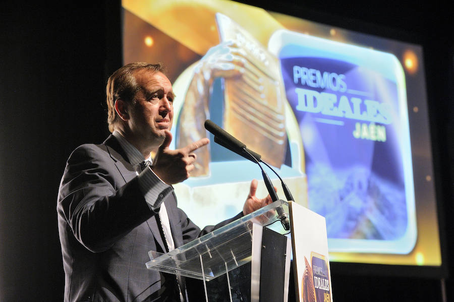 En la entrega de los IDEALES hubo emoción, risas y en los discursos también hubo cabida para las reivindicaciones