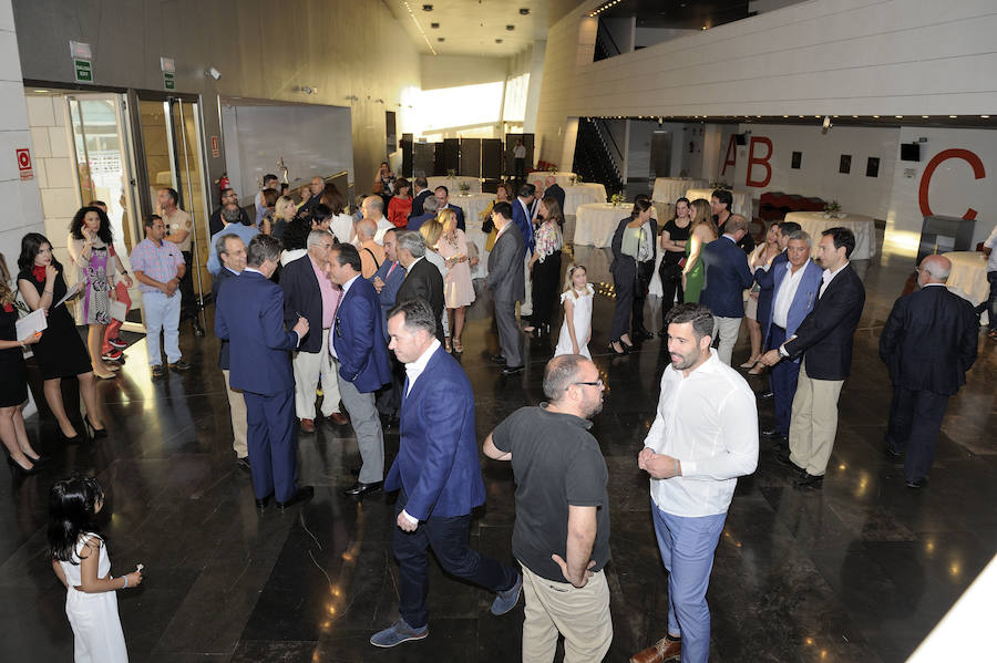 En la entrega de los IDEALES hubo emoción, risas y en los discursos también hubo cabida para las reivindicaciones