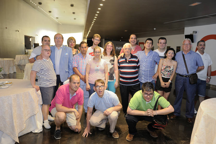 En la entrega de los IDEALES hubo emoción, risas y en los discursos también hubo cabida para las reivindicaciones