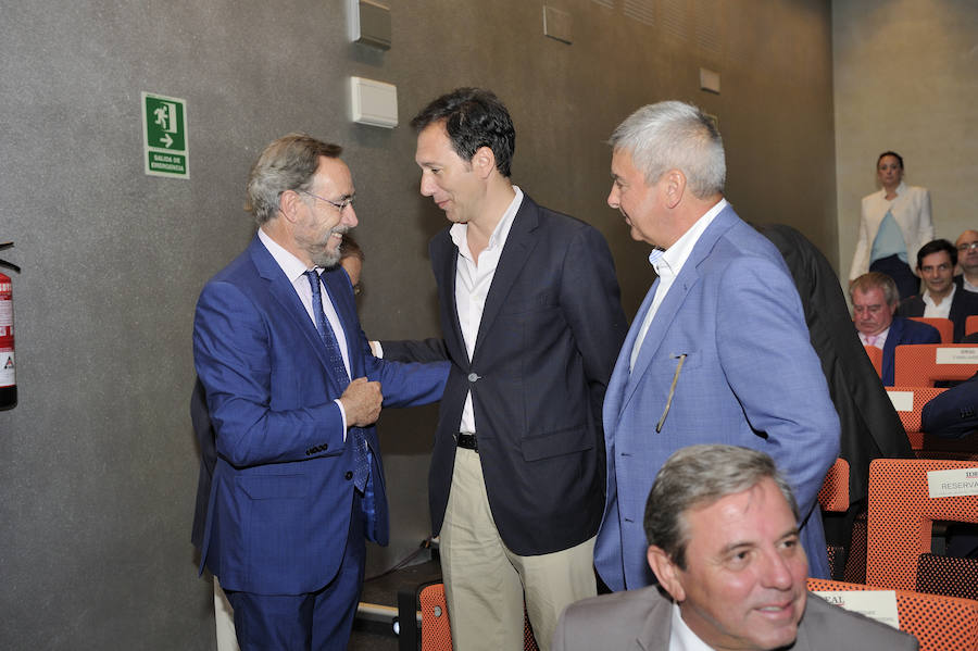 En la entrega de los IDEALES hubo emoción, risas y en los discursos también hubo cabida para las reivindicaciones