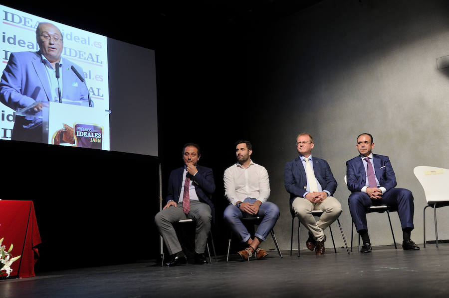 En la entrega de los IDEALES hubo emoción, risas y en los discursos también hubo cabida para las reivindicaciones