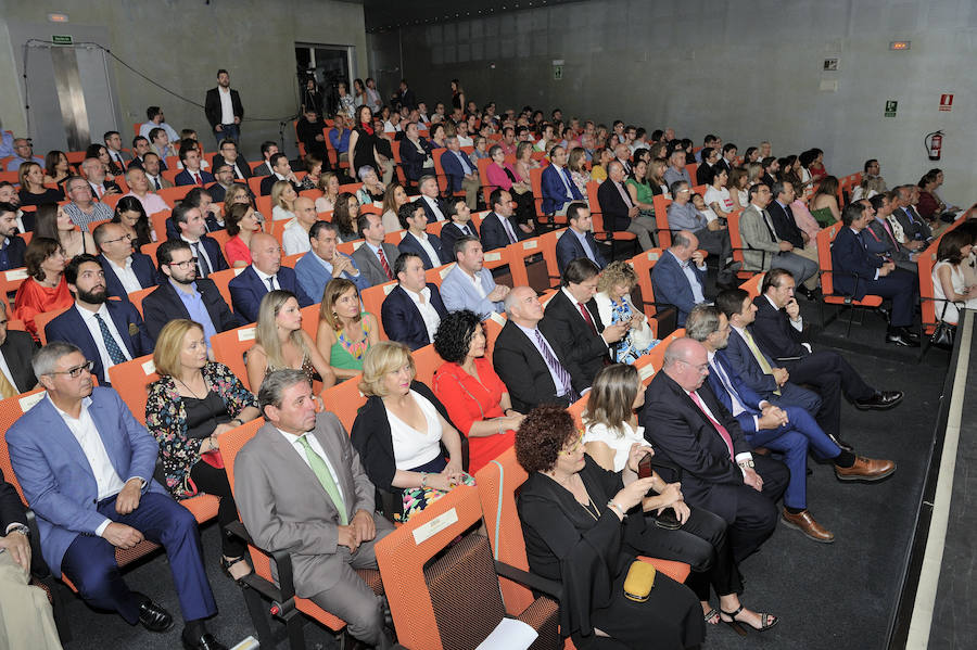En la entrega de los IDEALES hubo emoción, risas y en los discursos también hubo cabida para las reivindicaciones
