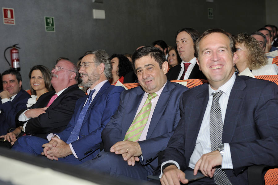 En la entrega de los IDEALES hubo emoción, risas y en los discursos también hubo cabida para las reivindicaciones