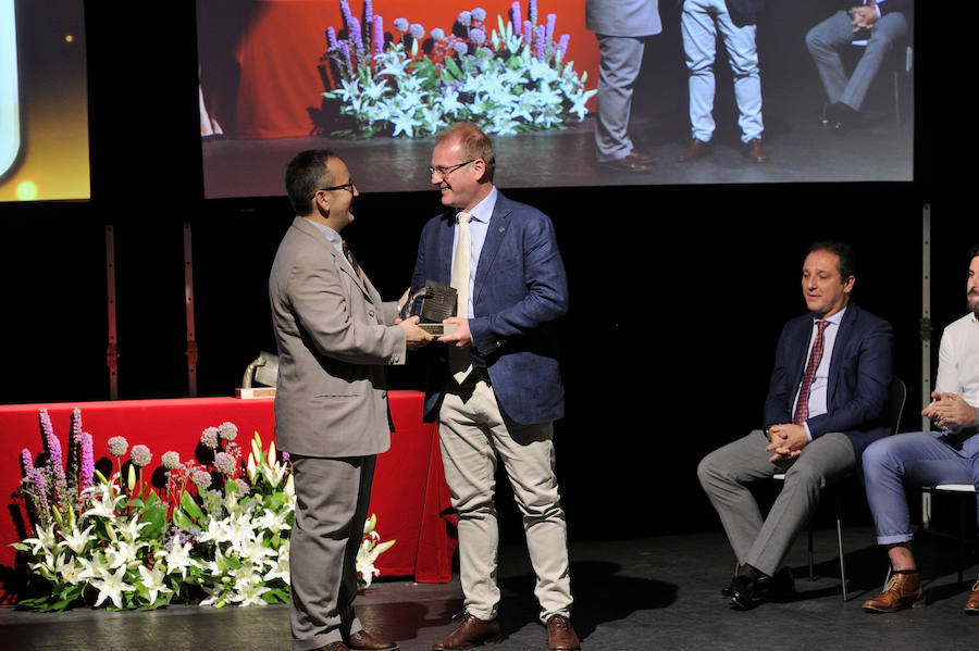 En la entrega de los IDEALES hubo emoción, risas y en los discursos también hubo cabida para las reivindicaciones