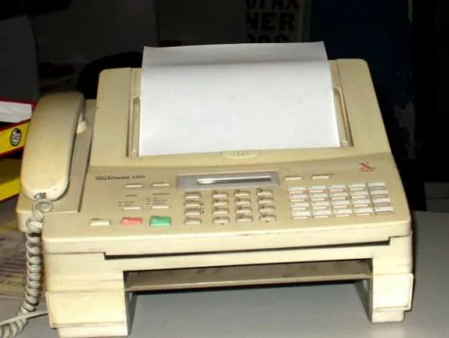 6. Fax (10 cosas que los nacidos en el Siglo XXI jamás entenderán)