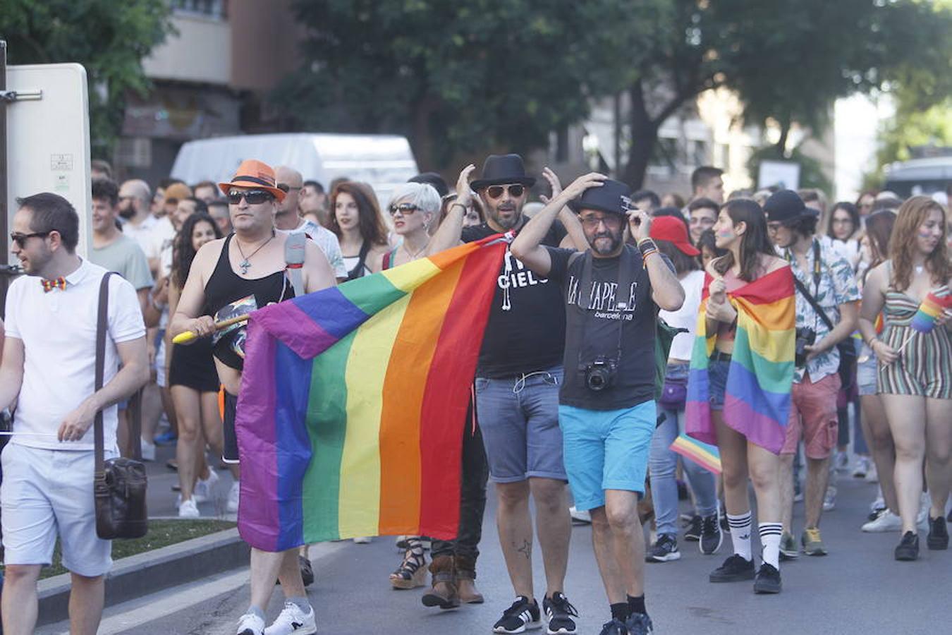 La marcha por el Orgullo LGTBIQ+ recorre las calles de la ciudad