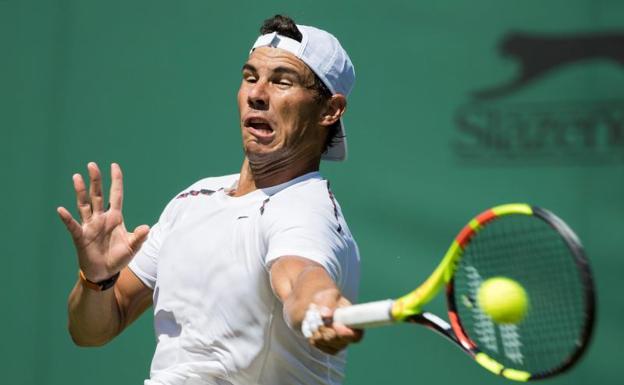 Rafa Nadal, preparando su participación en Wimbledon. 