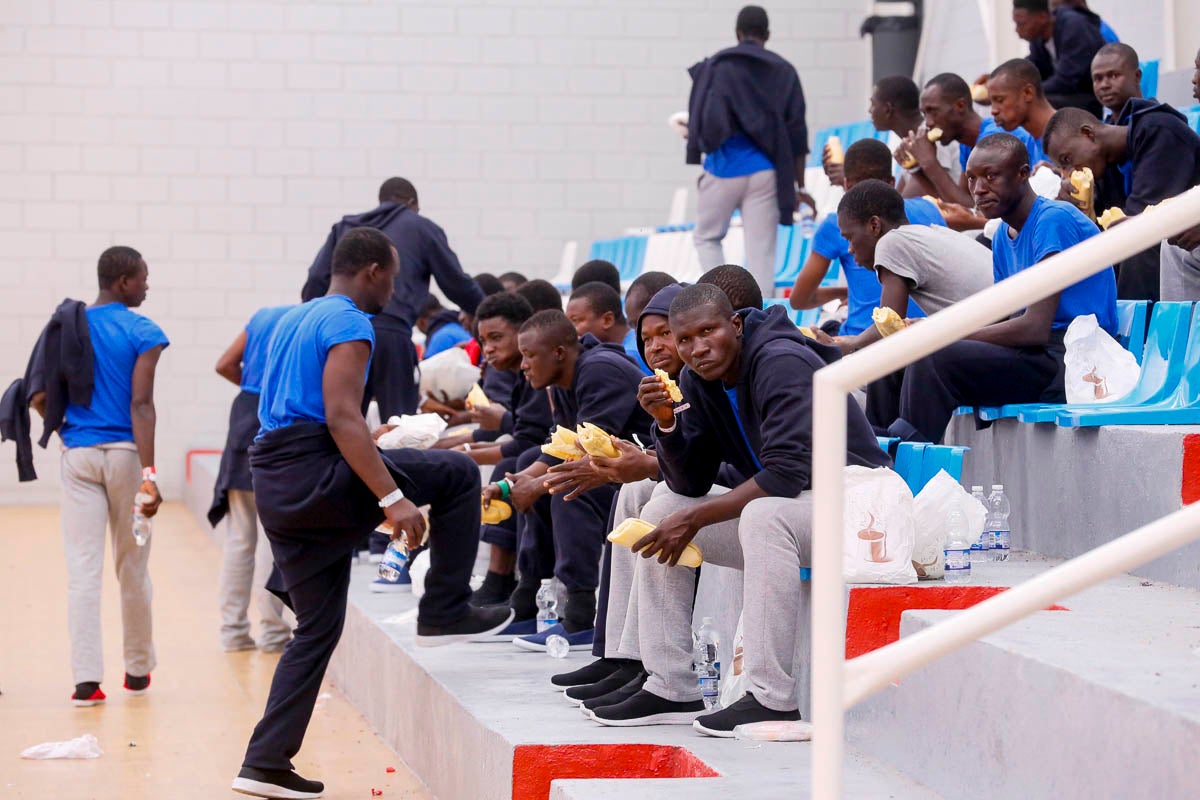 Las ONGS Cruz Roja, CEPAIM, CEAR y Mensajeros por la paz se van a hacer cargo de estas personas