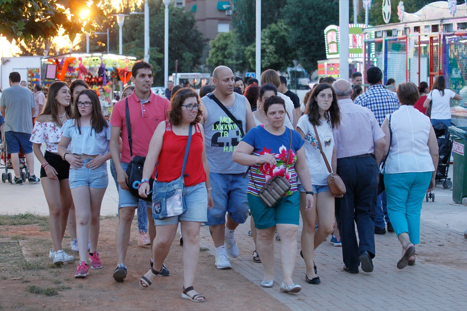 Encuéntrate en la galería de las fiestas de La Chana