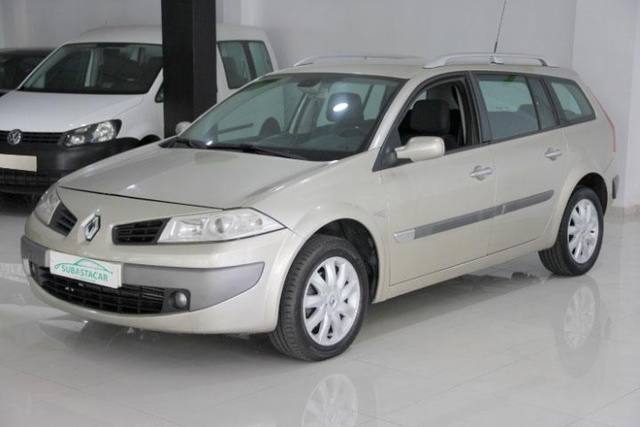 Renault Megane Crema