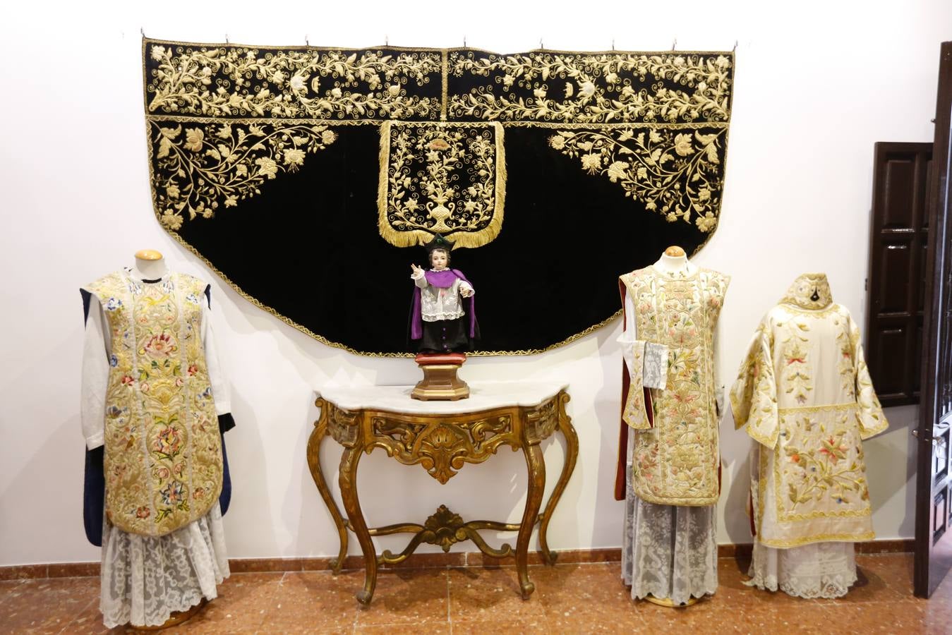 El área de Turismo impulsa un proyecto para abrir tres monasterios que habían permanecido cerrados con el apoyo de varias empresas del sector