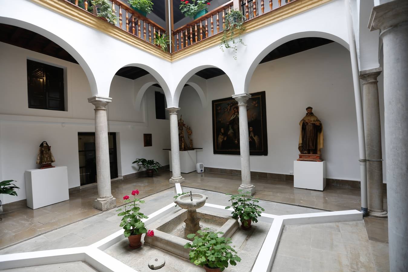 El área de Turismo impulsa un proyecto para abrir tres monasterios que habían permanecido cerrados con el apoyo de varias empresas del sector