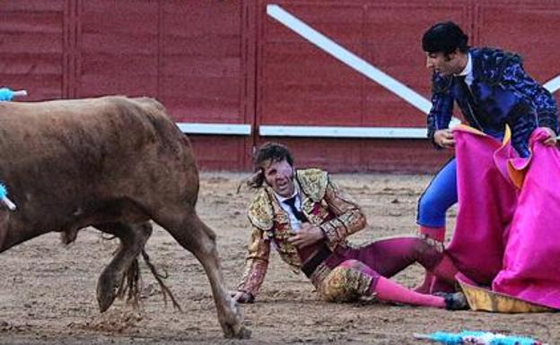 El «Ciclón de Jerez» se pondrá a partir de ahora en manos del doctor Alberto García-Perla, especialista maxilofacial, y su médico de confianza tras el gravísimo percance sufrido en el año 2011