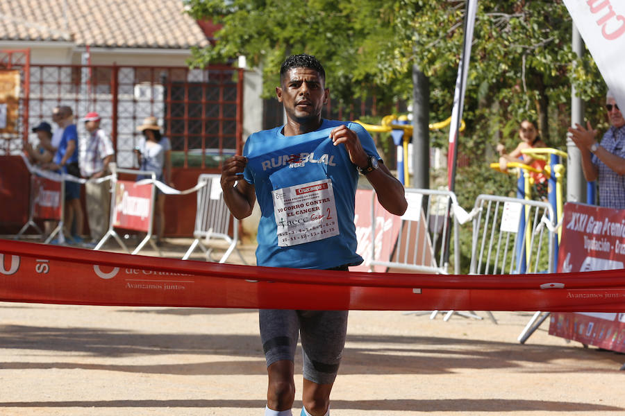 Juan Pérez y Petersson se llevan la victoria en Gójar, en una carrera que ha reunido a más de 700 corredores