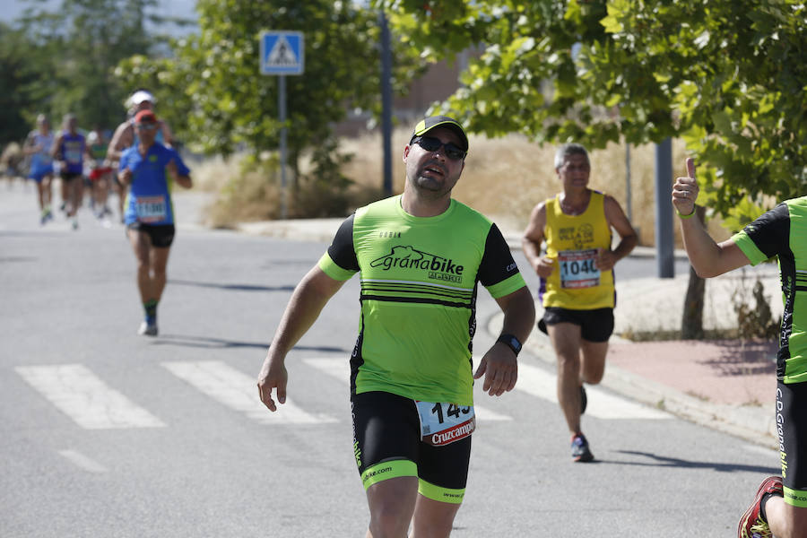 Juan Pérez y Petersson se llevan la victoria en Gójar, en una carrera que ha reunido a más de 700 corredores