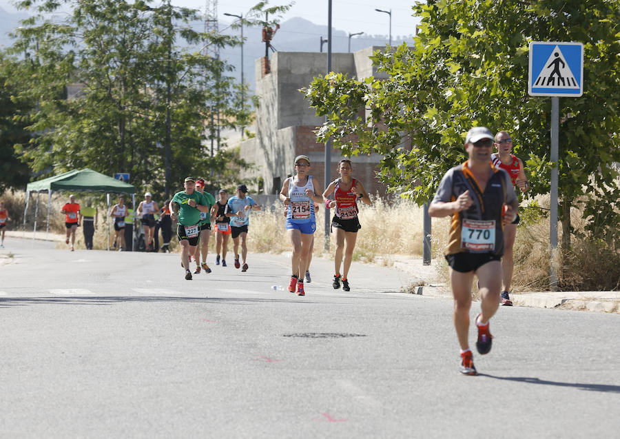 Juan Pérez y Petersson se llevan la victoria en Gójar, en una carrera que ha reunido a más de 700 corredores