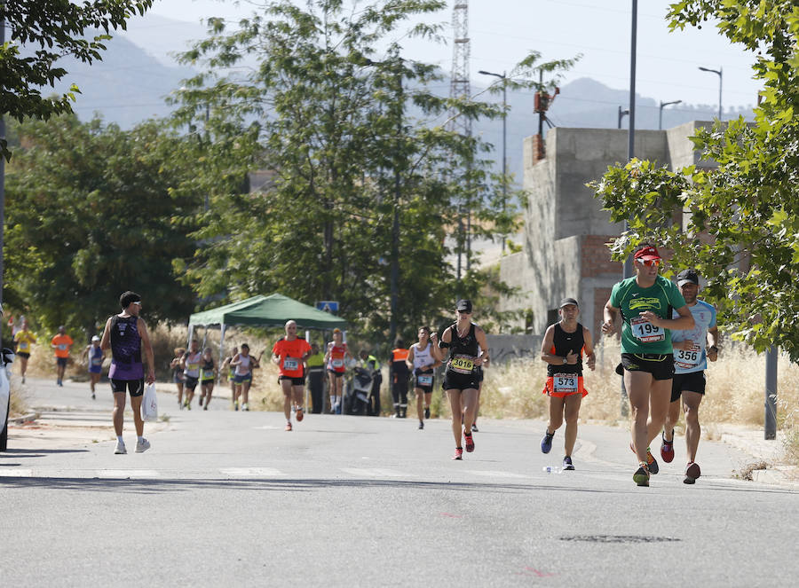 Juan Pérez y Petersson se llevan la victoria en Gójar, en una carrera que ha reunido a más de 700 corredores