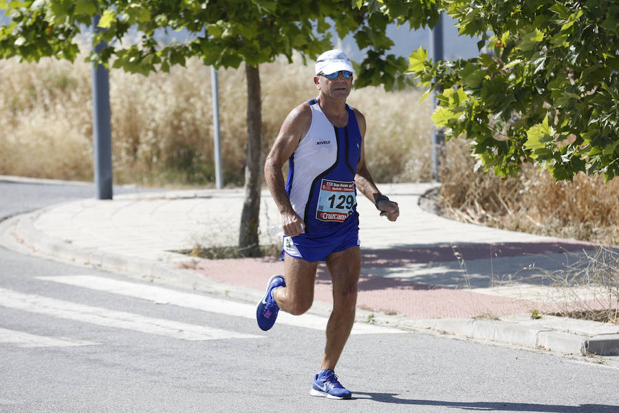 Juan Pérez y Petersson se llevan la victoria en Gójar, en una carrera que ha reunido a más de 700 corredores