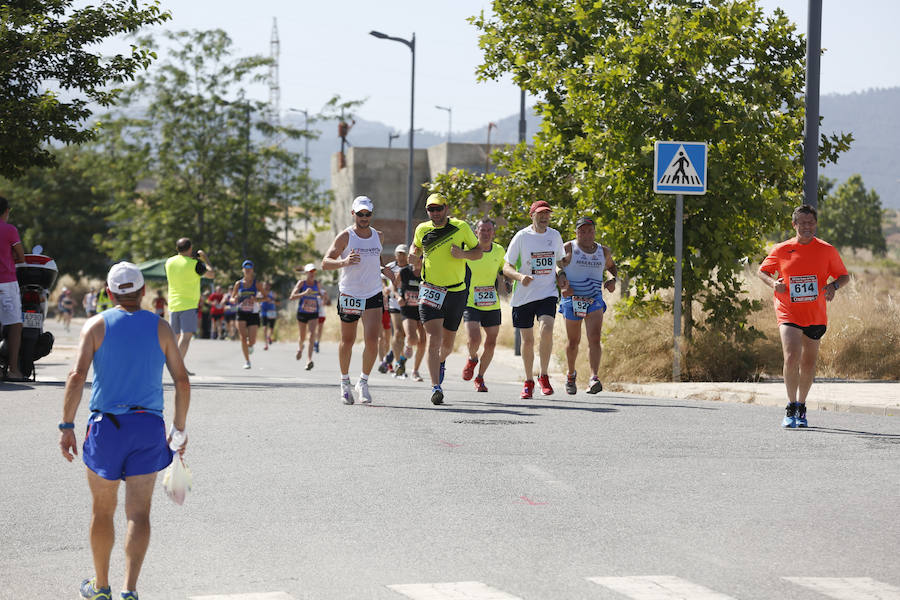 Juan Pérez y Petersson se llevan la victoria en Gójar, en una carrera que ha reunido a más de 700 corredores