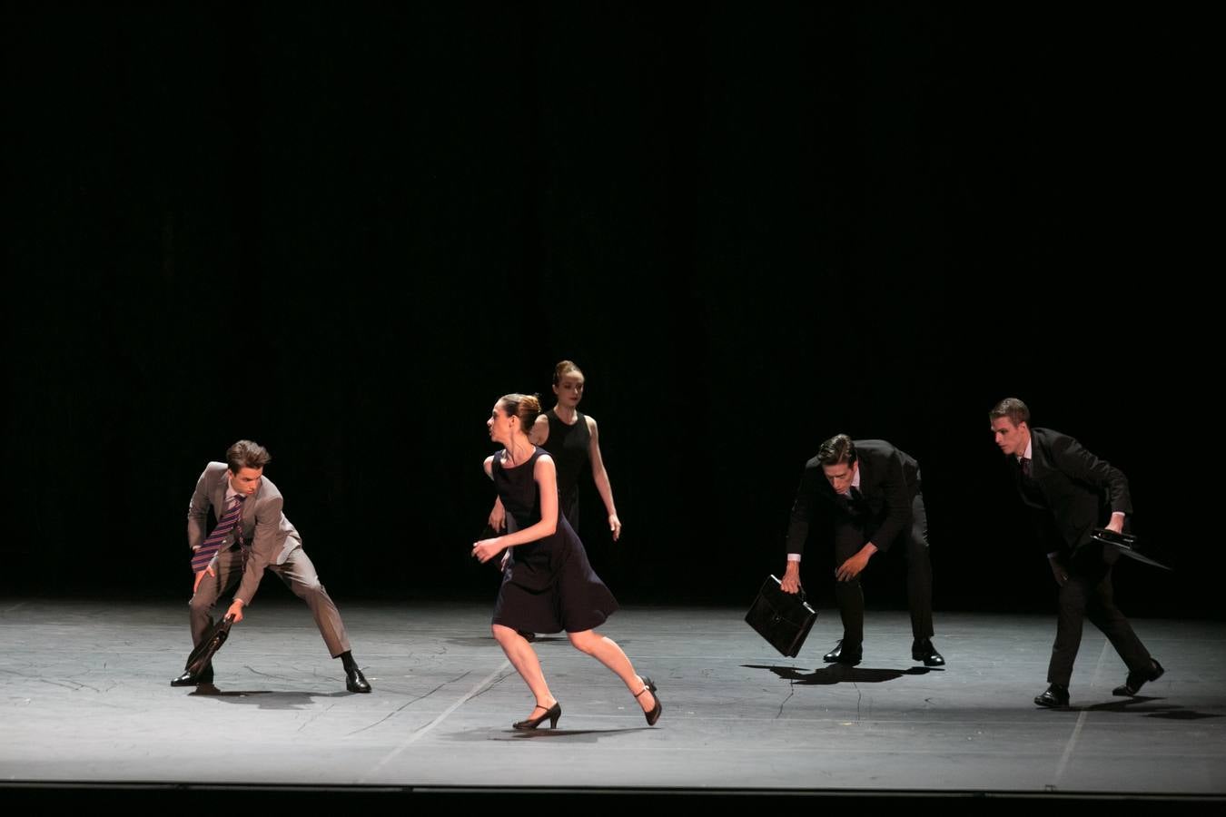 El marco es único, precioso, invita a disfrutar intensamente de algo tan hermoso, algo tan etéreo y tan pleno de belleza como es la danza