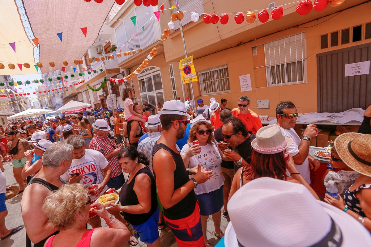 La fiesta de la espuma de Torrenueva es una de las actividades programadas.