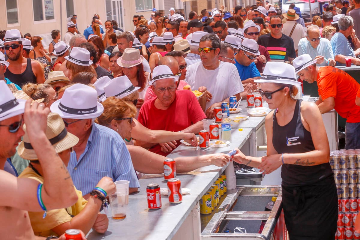 La fiesta de la espuma de Torrenueva es una de las actividades programadas.