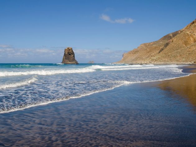 5. También destaca la playa del Benijo de Tenerife, decimoquinta europea, donde se pueden disfrutar de uno de los mejores atardeceres.