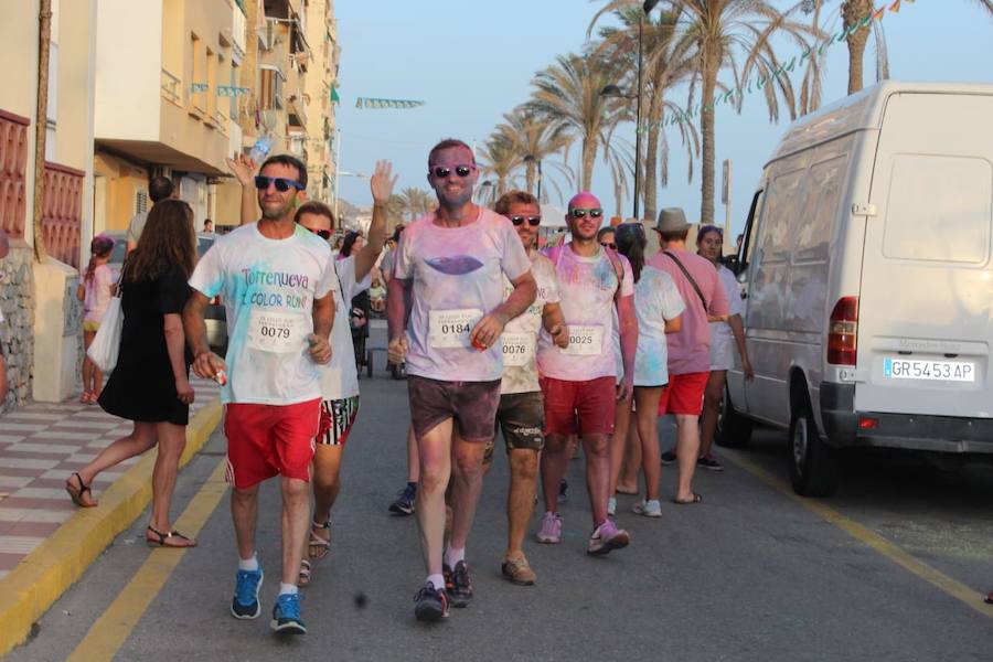 El anejo de Motril celebra la II Color Run; una combinación perfecta de fiesta y deporte