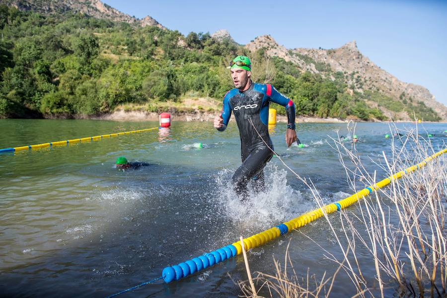 Las mejores imágenes de esta espectacular carrera entre Pradollano y La Hoya de la Mora.
