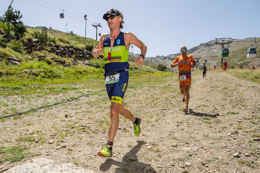 Las mejores imágenes de esta espectacular carrera entre Pradollano y La Hoya de la Mora.