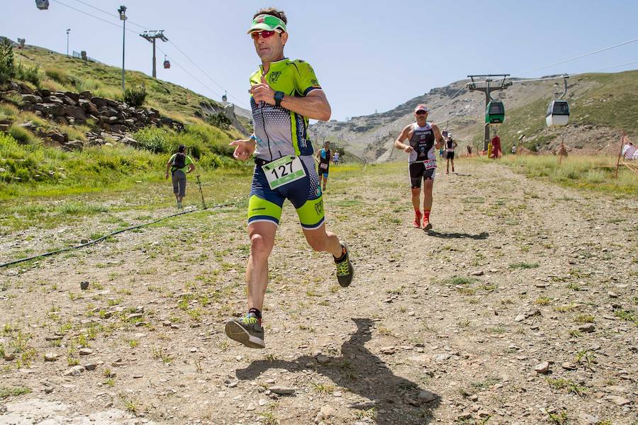 Las mejores imágenes de esta espectacular carrera entre Pradollano y La Hoya de la Mora.