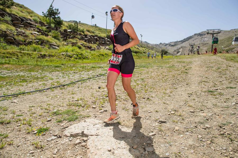 Las mejores imágenes de esta espectacular carrera entre Pradollano y La Hoya de la Mora.