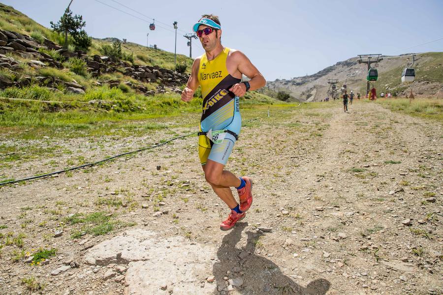 Las mejores imágenes de esta espectacular carrera entre Pradollano y La Hoya de la Mora.
