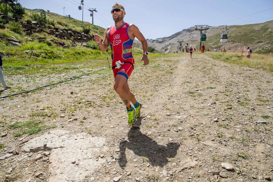 Las mejores imágenes de esta espectacular carrera entre Pradollano y La Hoya de la Mora.
