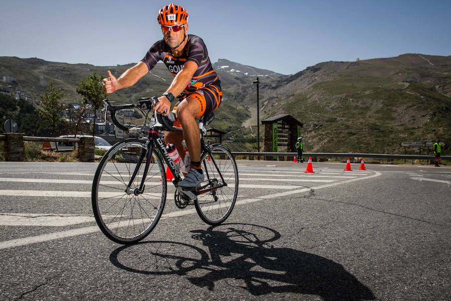 Las mejores imágenes de esta espectacular carrera entre Pradollano y La Hoya de la Mora.