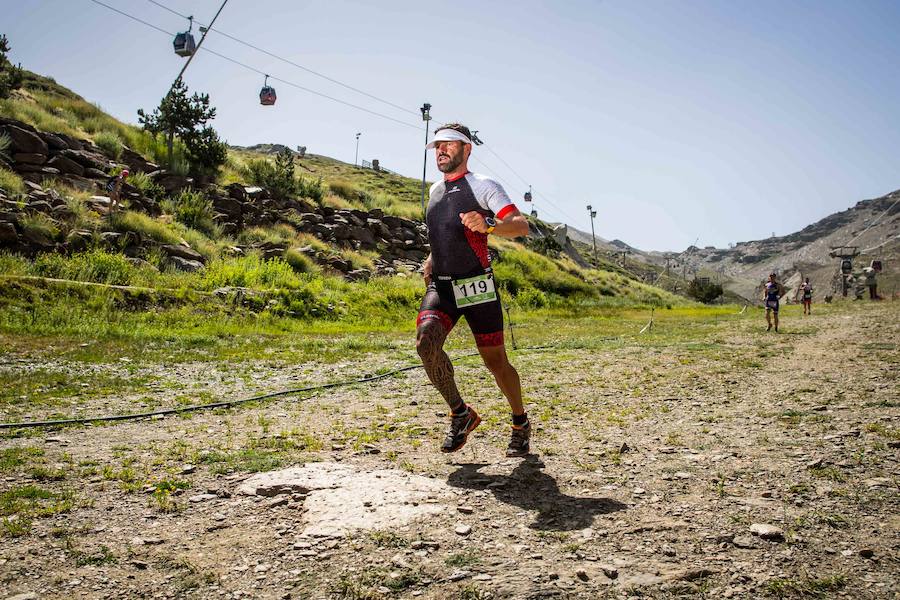 Las mejores imágenes de esta espectacular carrera entre Pradollano y La Hoya de la Mora.