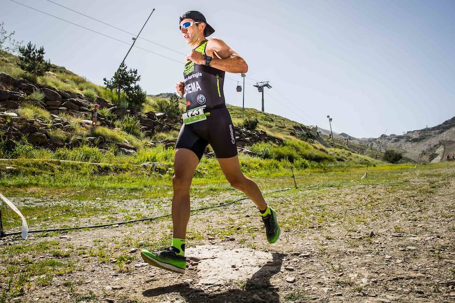 Las mejores imágenes de esta espectacular carrera entre Pradollano y La Hoya de la Mora.