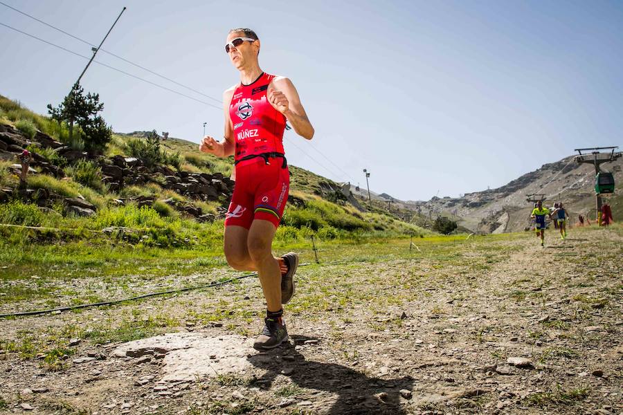 Las mejores imágenes de esta espectacular carrera entre Pradollano y La Hoya de la Mora.