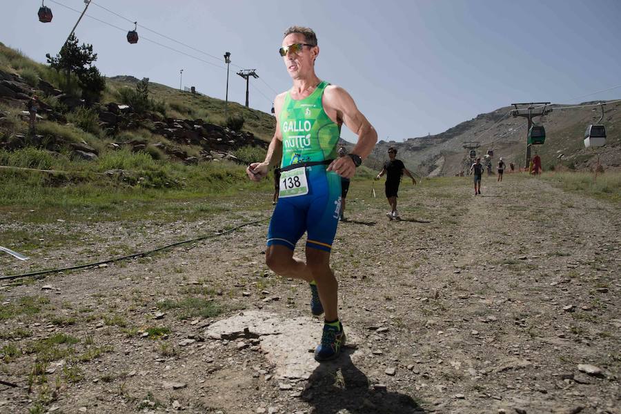 Las mejores imágenes de esta espectacular carrera entre Pradollano y La Hoya de la Mora.