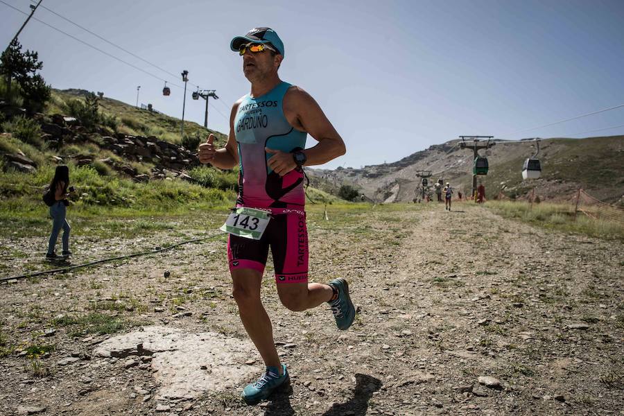 Las mejores imágenes de esta espectacular carrera entre Pradollano y La Hoya de la Mora.