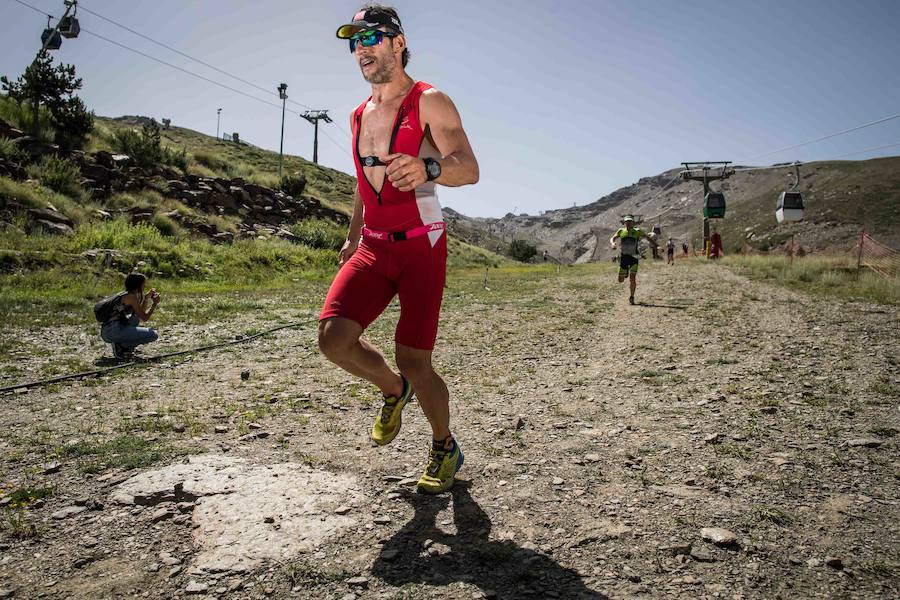 Las mejores imágenes de esta espectacular carrera entre Pradollano y La Hoya de la Mora.