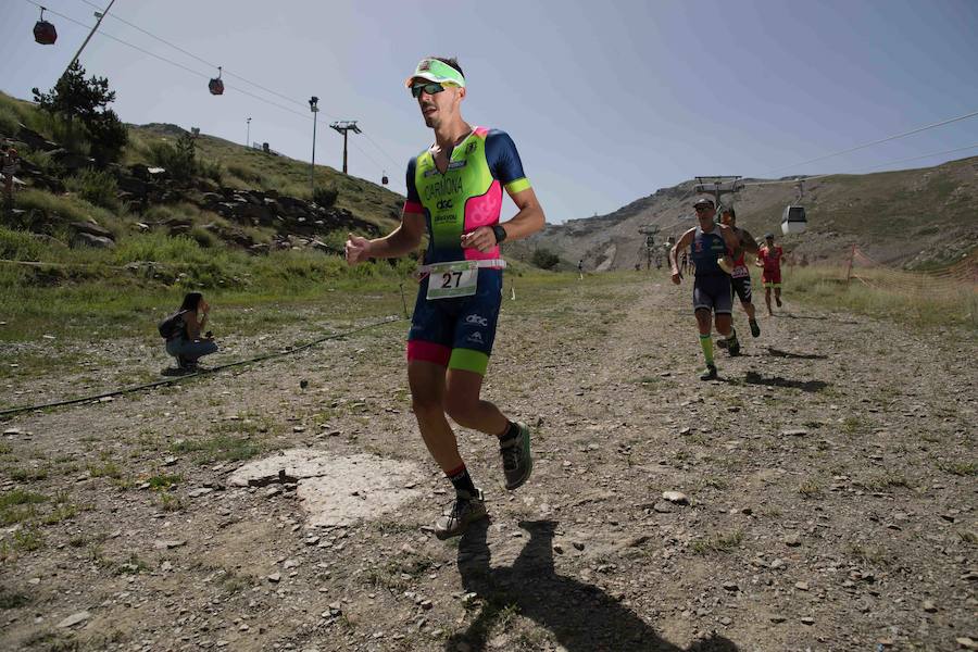 Las mejores imágenes de esta espectacular carrera entre Pradollano y La Hoya de la Mora.