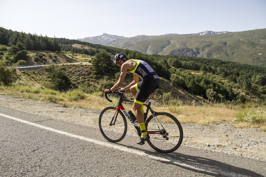 Las mejores imágenes de esta espectacular carrera entre Pradollano y La Hoya de la Mora.