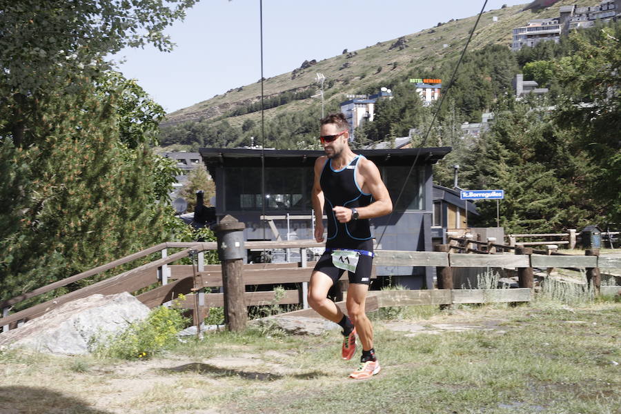 Las mejores imágenes de esta espectacular carrera entre Pradollano y La Hoya de la Mora.