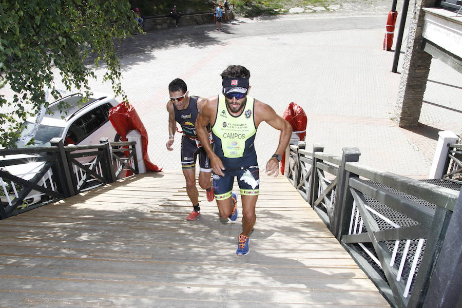 Las mejores imágenes de esta espectacular carrera entre Pradollano y La Hoya de la Mora.