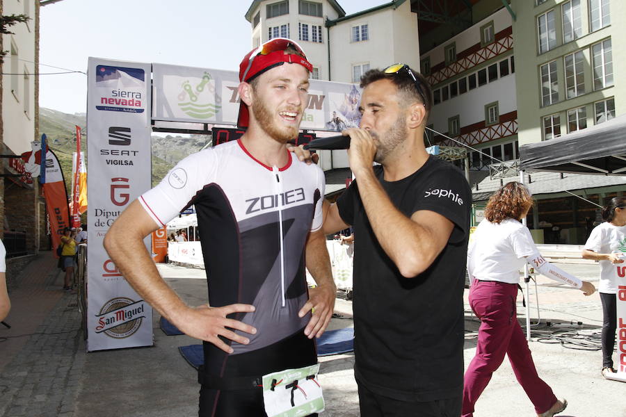 Las mejores imágenes de esta espectacular carrera entre Pradollano y La Hoya de la Mora.