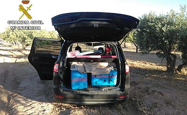 Interceptados 584 kilos de hachís y 390 gramos de marihuana en carreteras del norte de la provincia de Granada