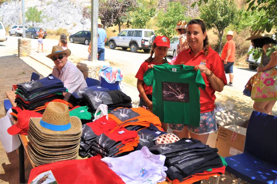 Esta localidad alpujarreña revive el rudo trabajo de la trilla para dar a conocer a los jóvenes y visitantes un trabajo casi extinguido en la comarca de la Alpujarra