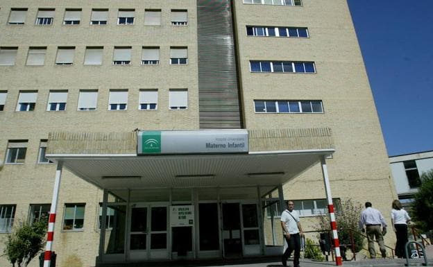 Vista exterior del Hospital Materno Infantil de Jaén. 